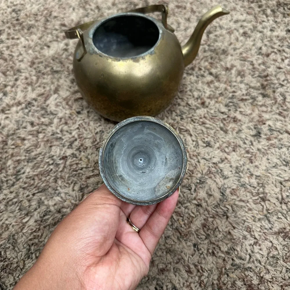 Vintage Solid Brass Teapot with Lid and Swing Handle Decorative Tea Kettle